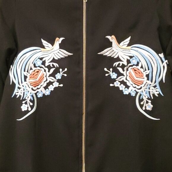 Sissae Qipao black embroidered zip up jacket - Picture 7 of 8